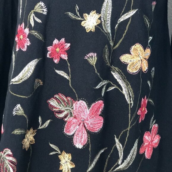 STYLE & CO Heavily Embroidered Top - Picture 7 of 11